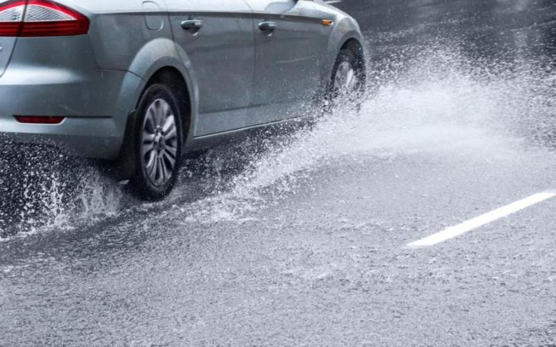 Warning of surface water on Longford roads after unseasonal May downpours 