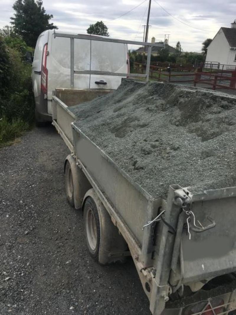 Gardaí stop van untaxed for 17 months carrying unsecured load 