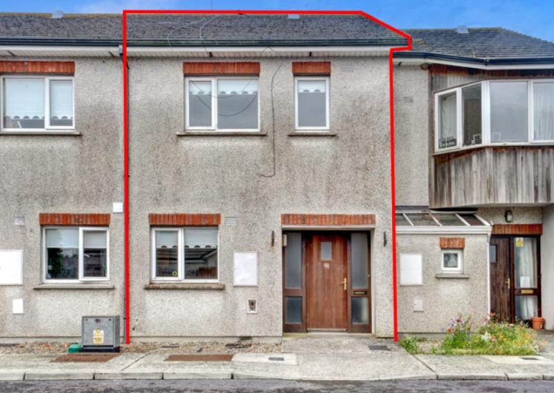 BARGAIN: Cheap Wexford home is 10 mins from beach 