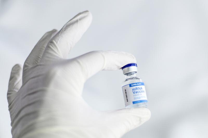 15,000 Covid-19 vaccine side effects reported in Ireland 