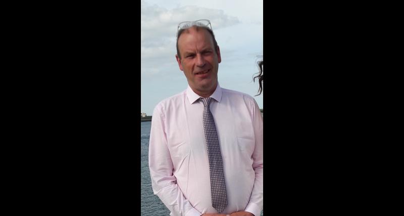 Members of Arva GAA  and Sligo Yacht clubs pay tribute to the late Gerry Brady 