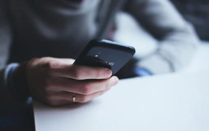 Public warned over latest text scam offering 'discounted electricity bill'