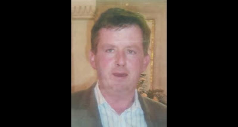 An Post work colleagues form guard of honour at funeral of respected Longford postman 