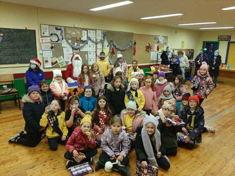 Camlin Brownies delighted to welcome Santa Claus to Longford 