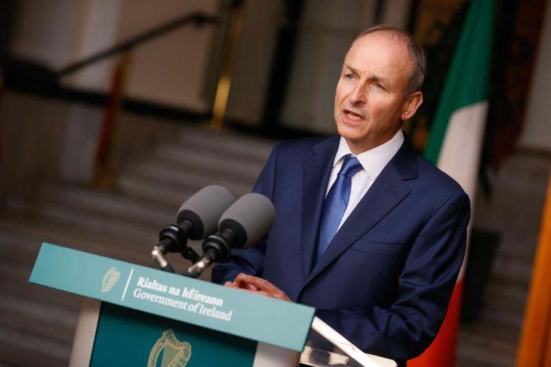 BREAKING: Taoiseach confirms hospitality venues to close at 8pm in bid to tackle Omicron threat