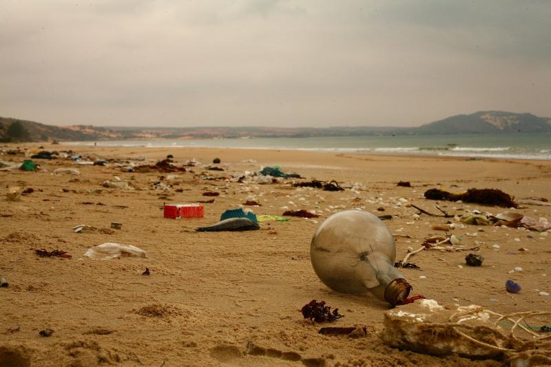 Make this #2minutebeachclean part of your New Year’s resolution