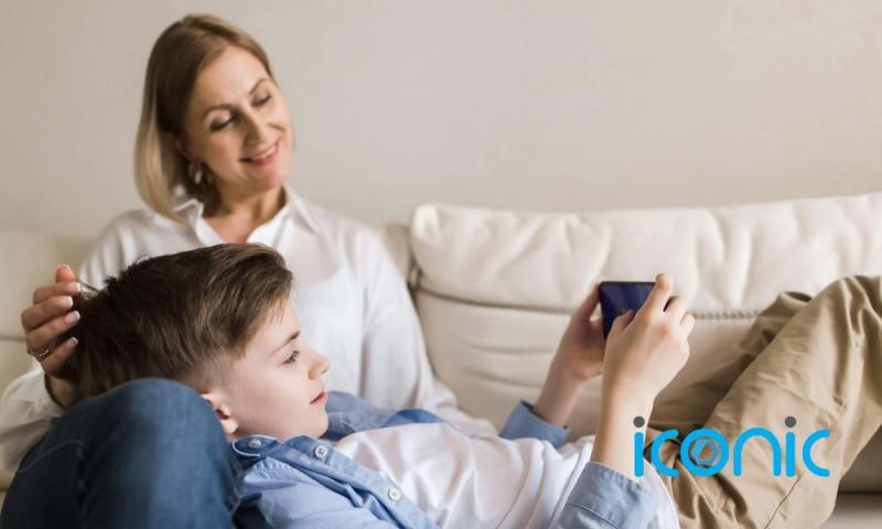GUIDE: From vital basics to saying no - tips to keep kids safe online