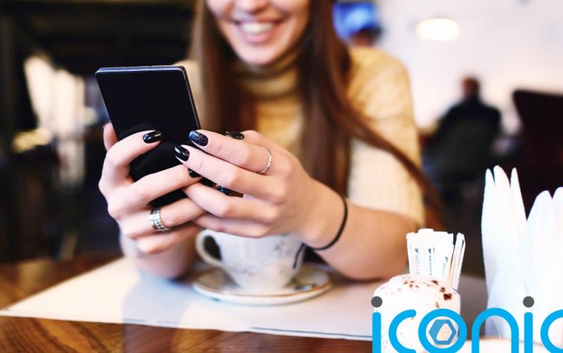 Money experts reveal how scammers are targeting social media users