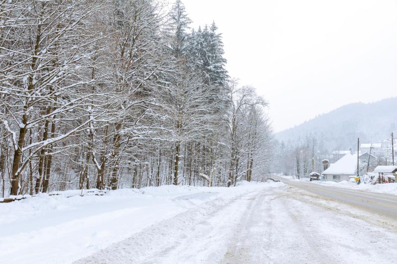 Met Éireann issues alert for 'multi-hazard and disruptive event' Storm Eunice with snow possible
