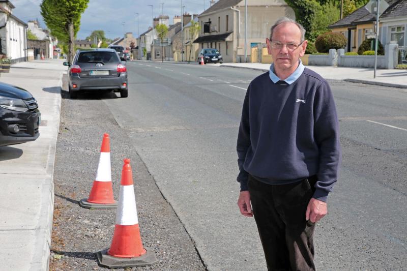 Anger expressed at lack of full-width parking pays in 'unfinished' Co Longford village