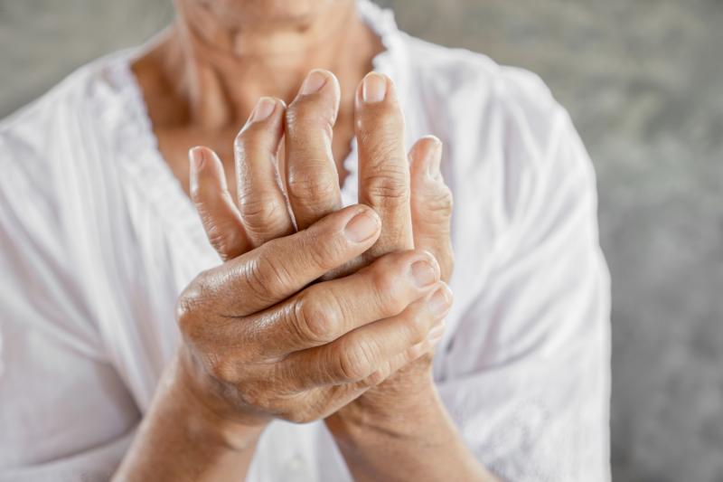 Living with arthritis? Seven tips for managing morning stiffness