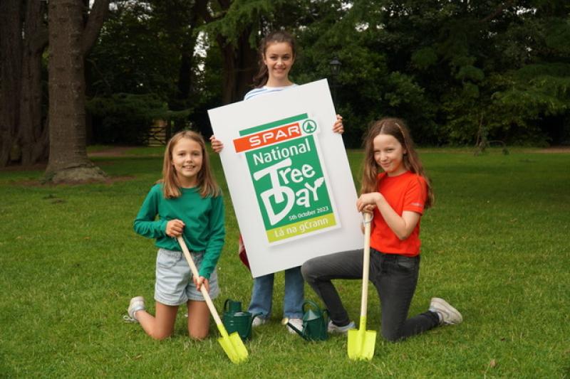 Longford schools encouraged a plant a tree on SPAR National Tree Day 
