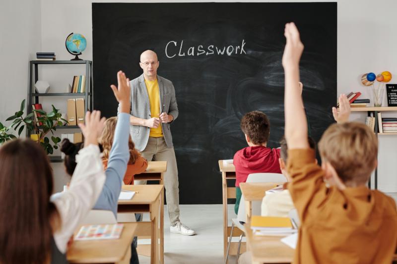 1,649 Longford pupils are learning  in overcrowded classes of 25 or more