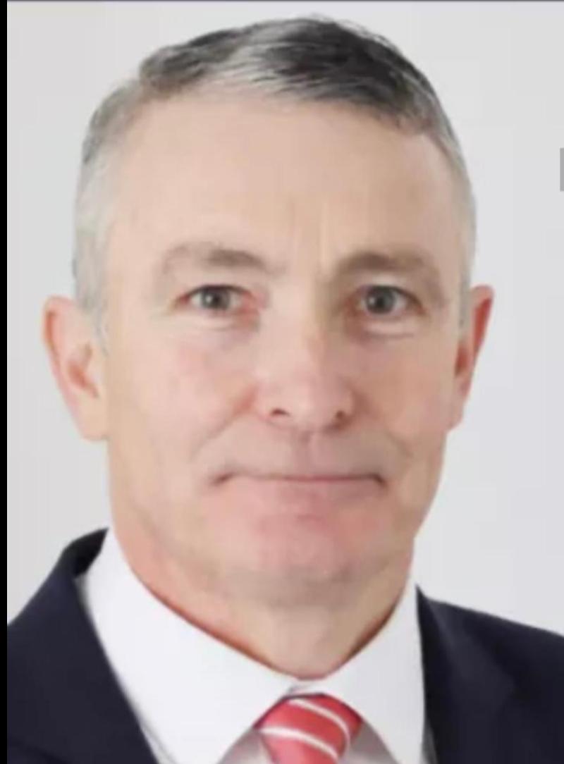 Glowing tributes to late county councillor during poignant funeral 