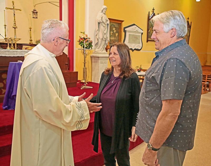 American Travel Agent walks in her ancestors footprints by renewing wedding vows in Longford