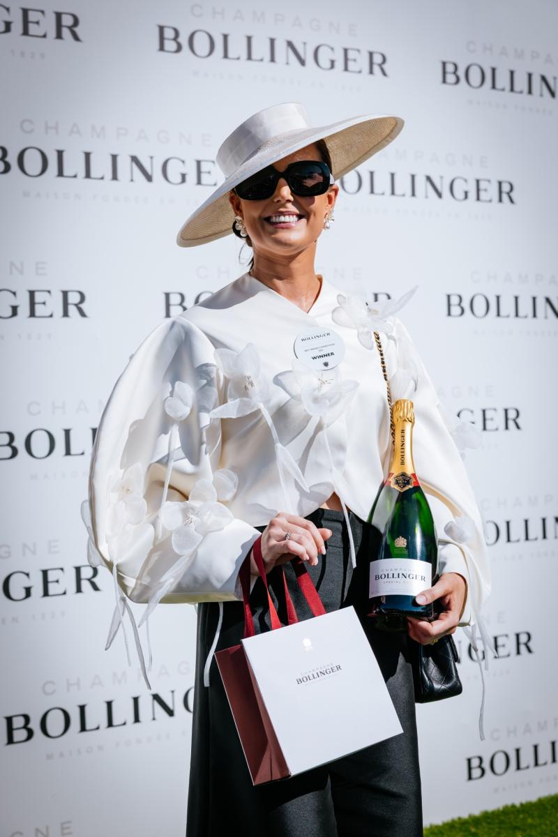 Pretty Woman: Longford's Oniesa Owens 'over the moon' to win Bollinger Best Dressed on Day 2 of Punchestown Festival