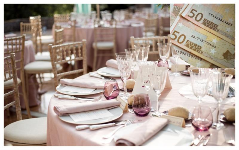 POLL: How much do you think is the right amount to put in a wedding card?