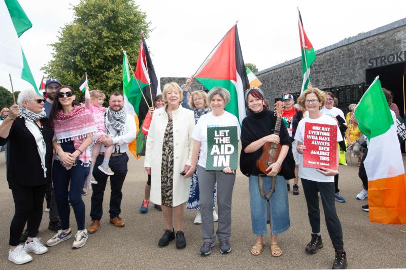 Sabina Higgins lends her support to National Famine Walk for Palestine 