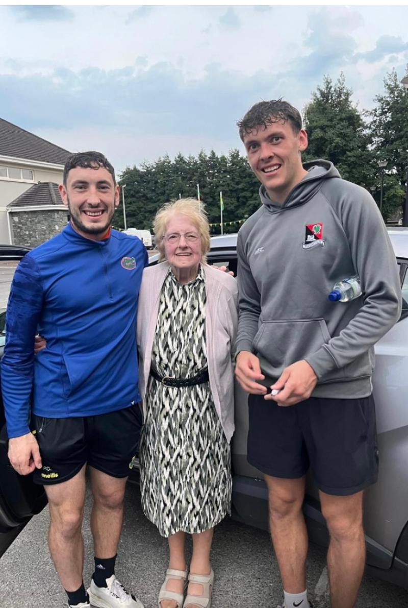 Longford lady and 'dedicated GAA fan' Maisie delighted to met Kerry's Clifford brothers
