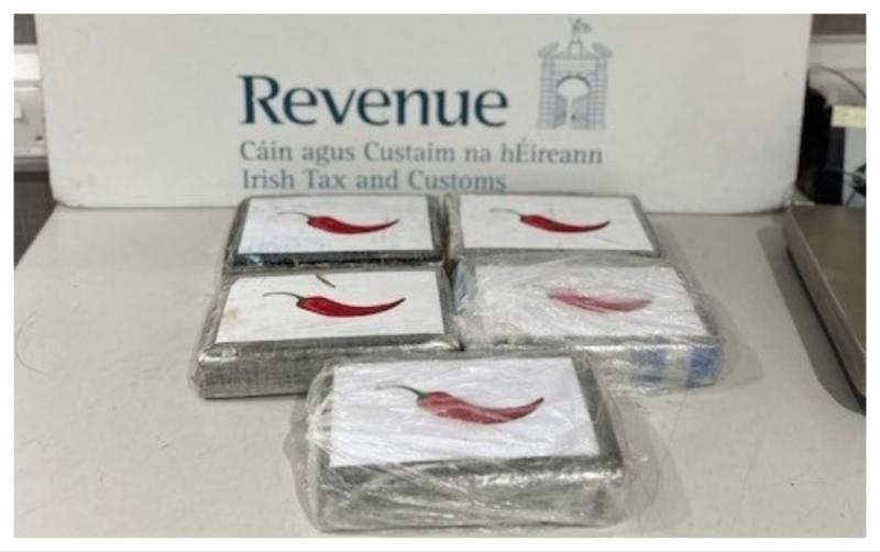 Man in his 20s arrested at Dublin Airport with almost &euro;400k worth of cocaine in his bag