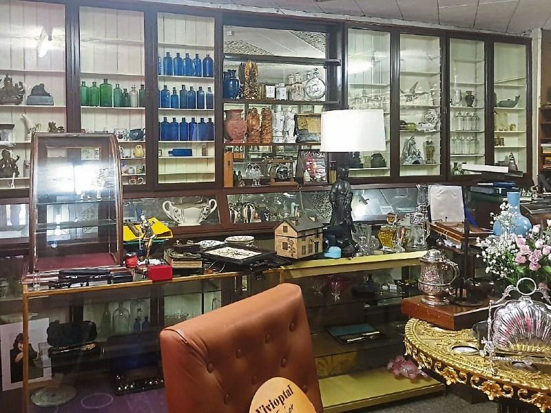 Contents of Victorian chemist shop for auction this weekend