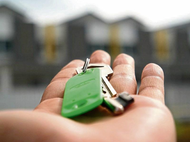 IS a fixed or variable mortgage better?
