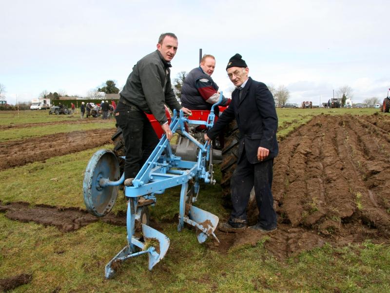 Ploughing workshop in Carrickedmond