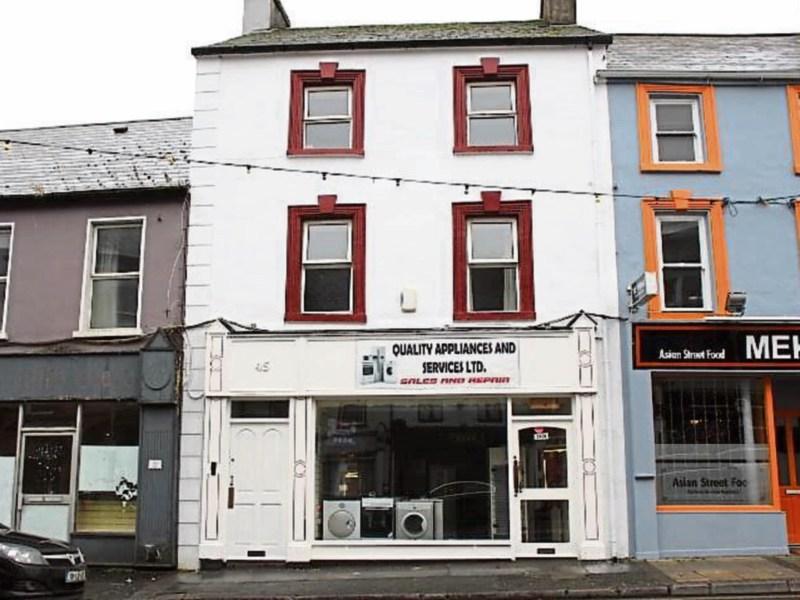 Three Longford properties go to auction