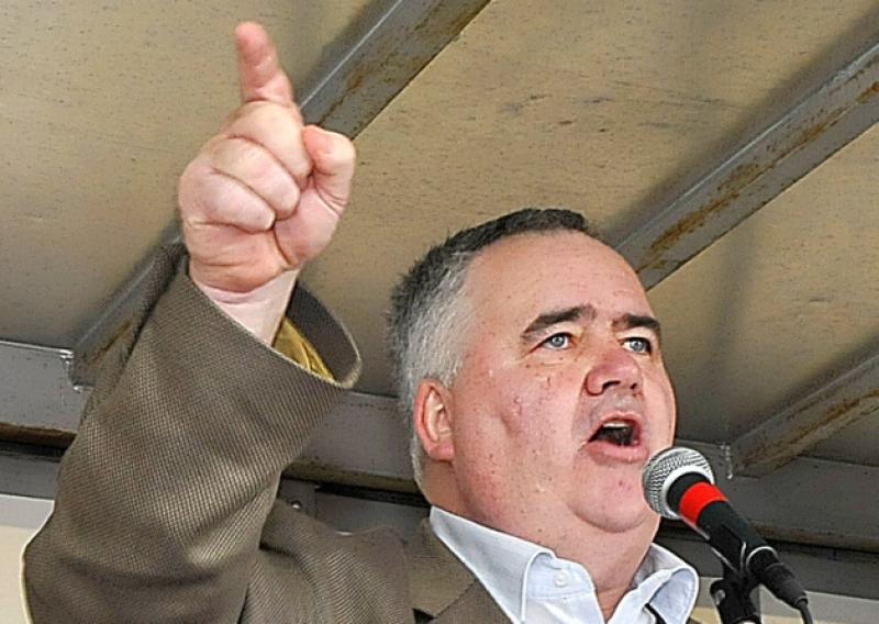 Willie Penrose TD.