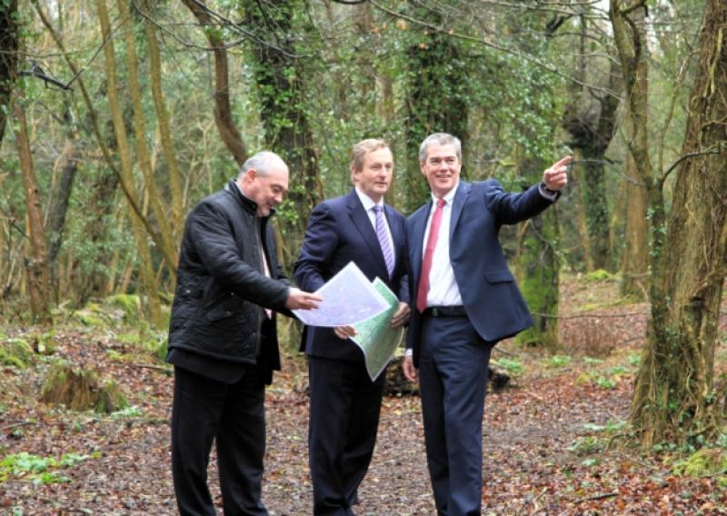 Maritn Dalby, CEO of Center Parcs, with Taoieach Enda Kenny and Mark Foley, MD of Coillte. Photo: Michelle Ghee. www.gphotos.ie