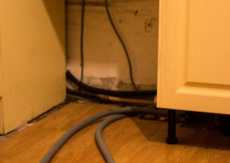 In a brazen theft, burglars stole a dishwasher from a house in Longford this week.
