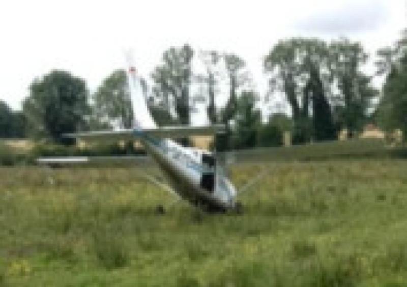 The Cessna 206 aircraft pictured shortly after the pilot made the emergency landing. Photo: Barry Stewart