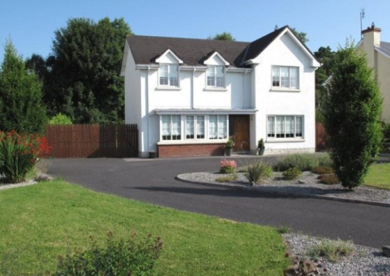 Great value properties available in Newtownforbes, Co Longford.
