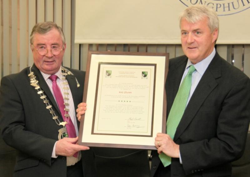 Longford Town Mayor Paul Connell presents Ray Flynn with the Freedom of Longford. Photo: Shelley Corcoran