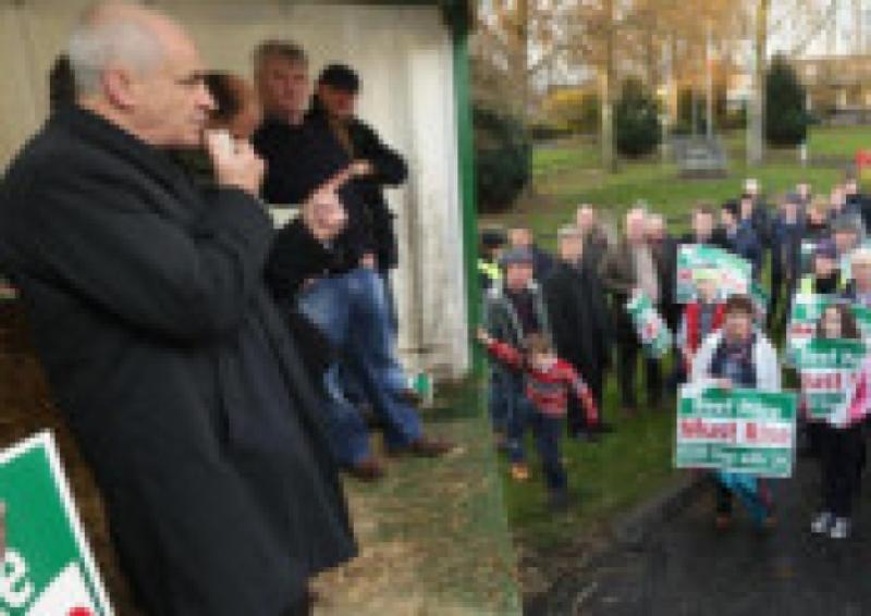 IFA President Eddie Downey talking to farmers outside a Kepak plant in Co Meath on Monday. Photo: Finbarr O'Rourke
