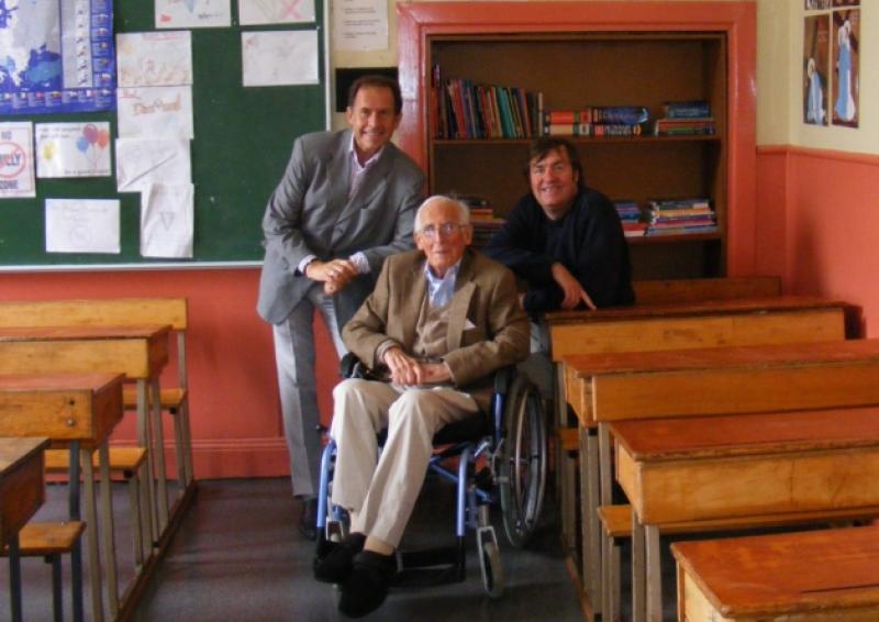 Dr Harold Browne formerly from the Battery Road, Longford visited St Mels College last week where he was a student 75 years ago. Also in the photo are his sons Richard and Michael.