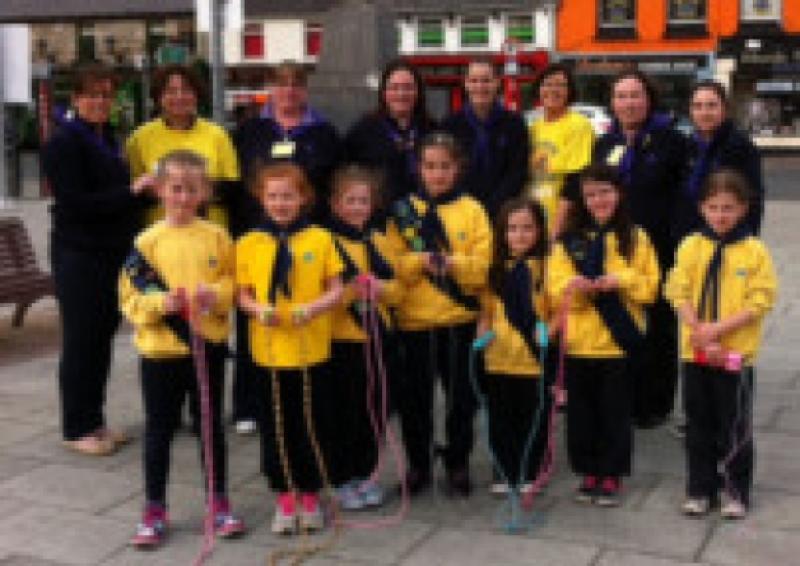 Longford Brownies made a donation to two local charities, 'Dreams Come True' and 'Darkness into Light -Longford'. On Thursday evening last the Brownies took over the Market Square and had a skipathon so the girls had plenty of fun while helping local charities.