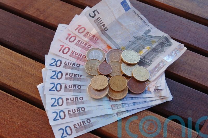 Four TDs and senators received €3,000 in donations last year