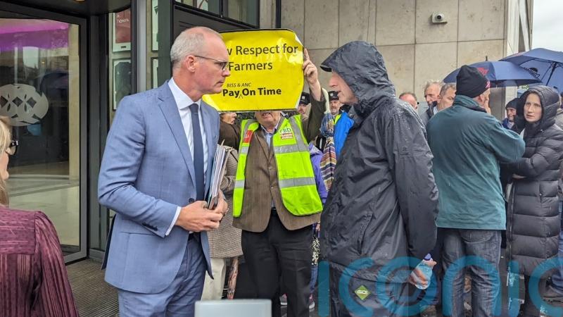 Cairns accused of ‘trying to drive wedge’ between Fianna Fail and Fine Gael