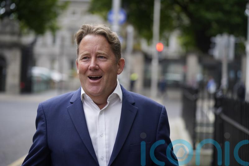 O’Brien told Fianna Fail ‘wrecked the economy’ as he defends housing record