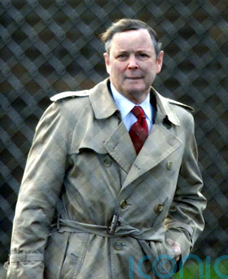 Decommissioning chairman wanted to quit in 2001 after slow progress &ndash; records