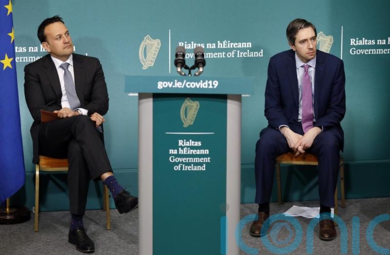 Fine Gael leader Simon Harris and Taoiseach meet to discuss transition of power