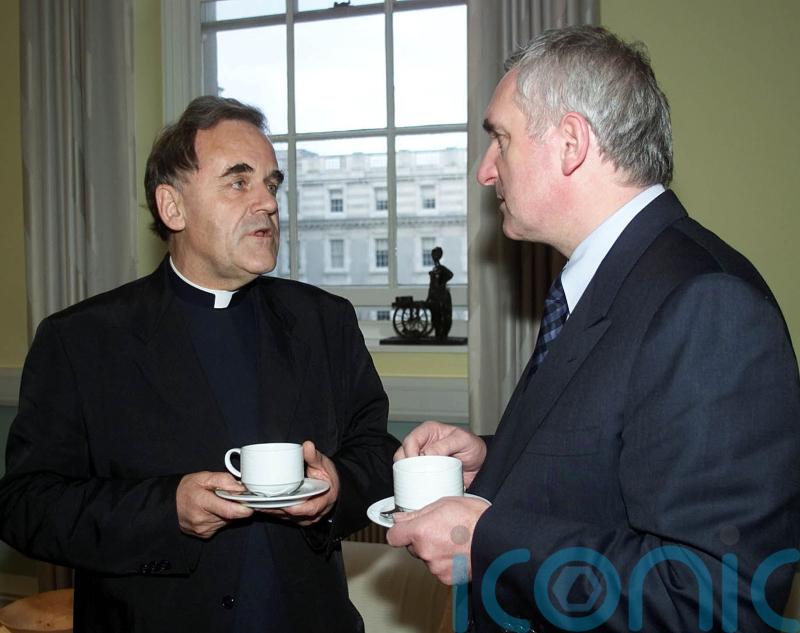 Priest caught up in NI school protest declined Irish Government’s offer of flat