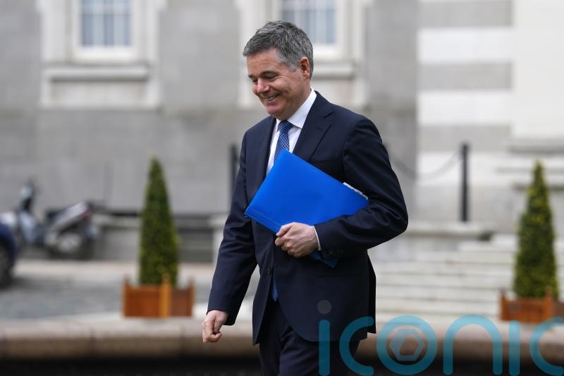Pay cap of 500,000 euro at AIB and PTSB removed, Finance Minister says