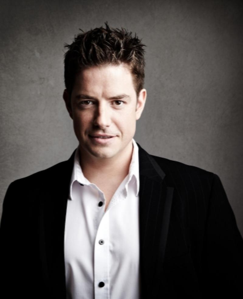 Longford audience in for a treat as Simon Casey presents his Songs of Inspiration concert in Kenagh 