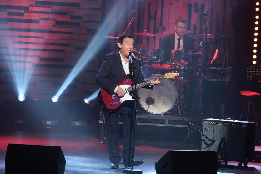 Series 6 of Opry Dhoire on TG4