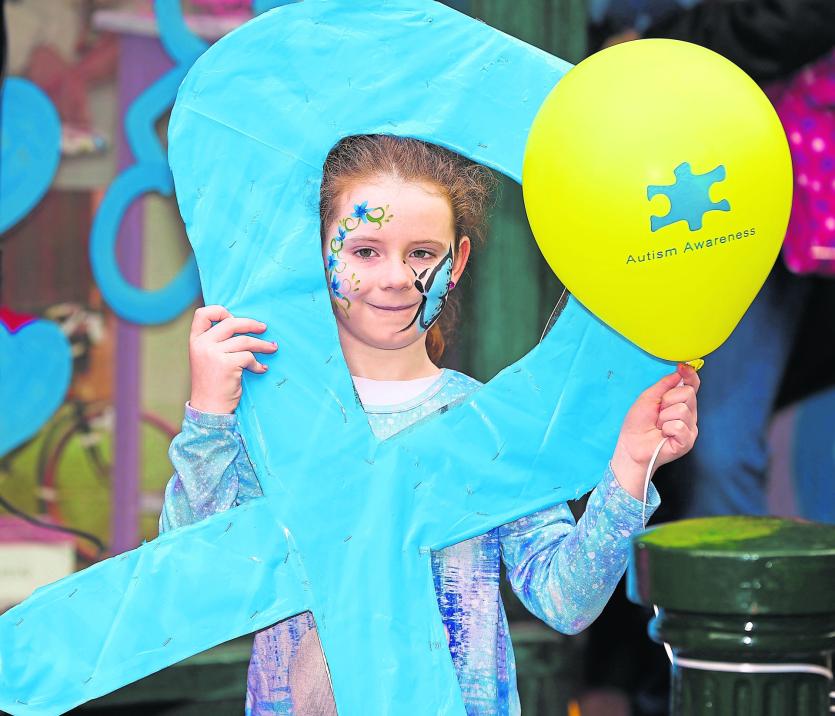 Pictures Longford turns Blue for Autism Day Photo 1 of 11 Longford
