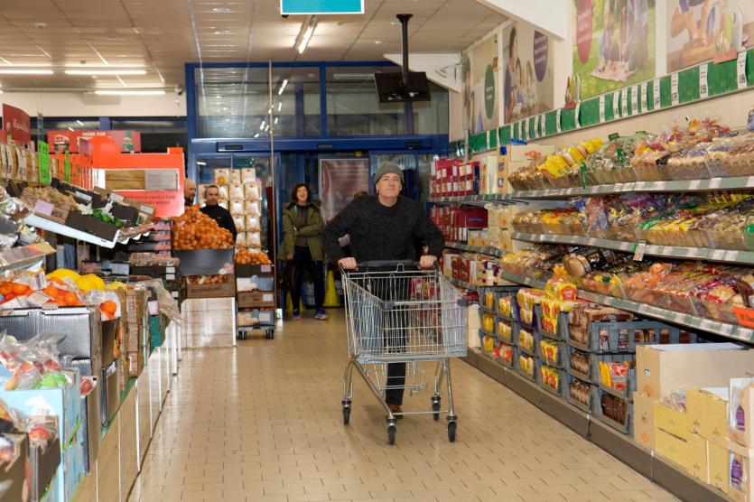 Harry Hall's free Christmas shopping spree during Lidl Longford Trolley Dash 