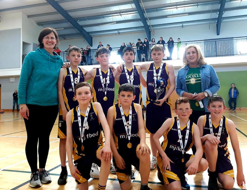 GALLERY | Star struck...Leinster Community Games champions Killoe thrilled to meet Stephanie Roche at Longford Town league tie