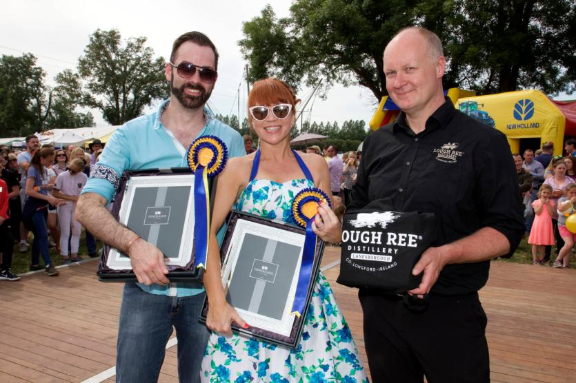 First place winners Sean Beck and Caroline Deer with sponsor Michael Sorohan from Lough Ree Distillery. PICTURE: MICHELLE GHEE.
